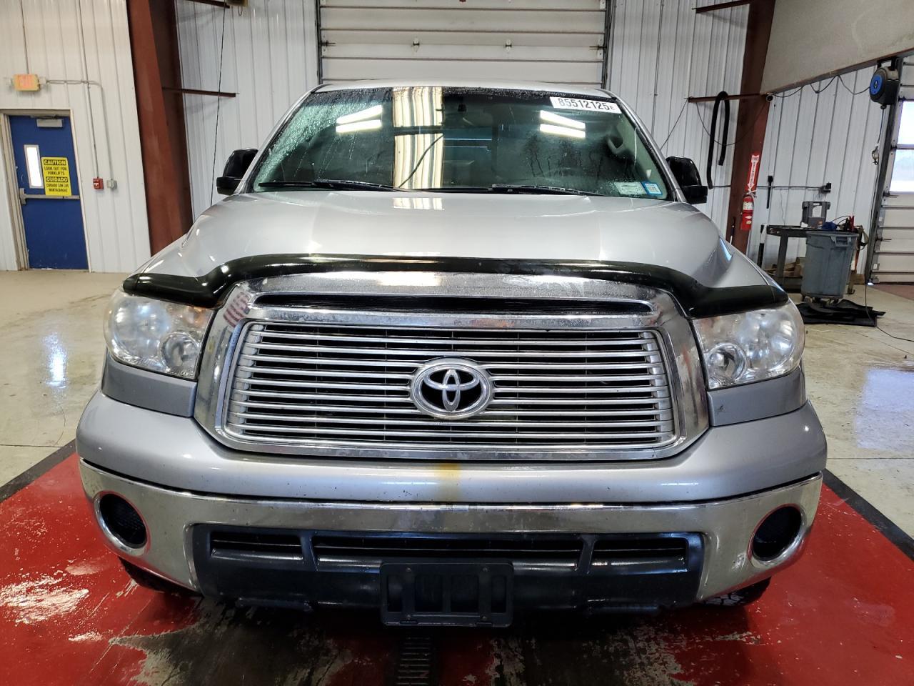 2011 TOYOTA TUNDRA