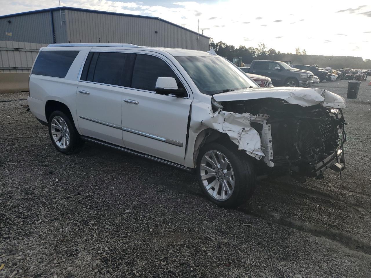 2016 CADILLAC Escalade ESV