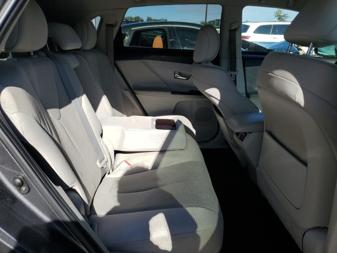 2010 TOYOTA VENZA