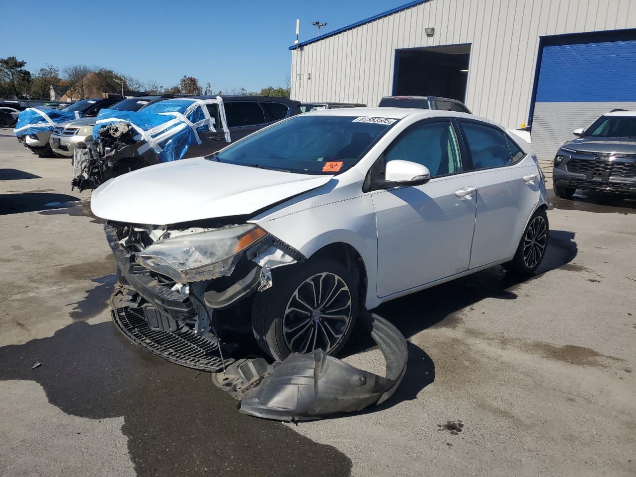 2015 TOYOTA COROLLA
