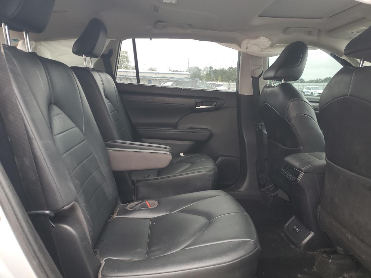 2020 TOYOTA HIGHLANDER