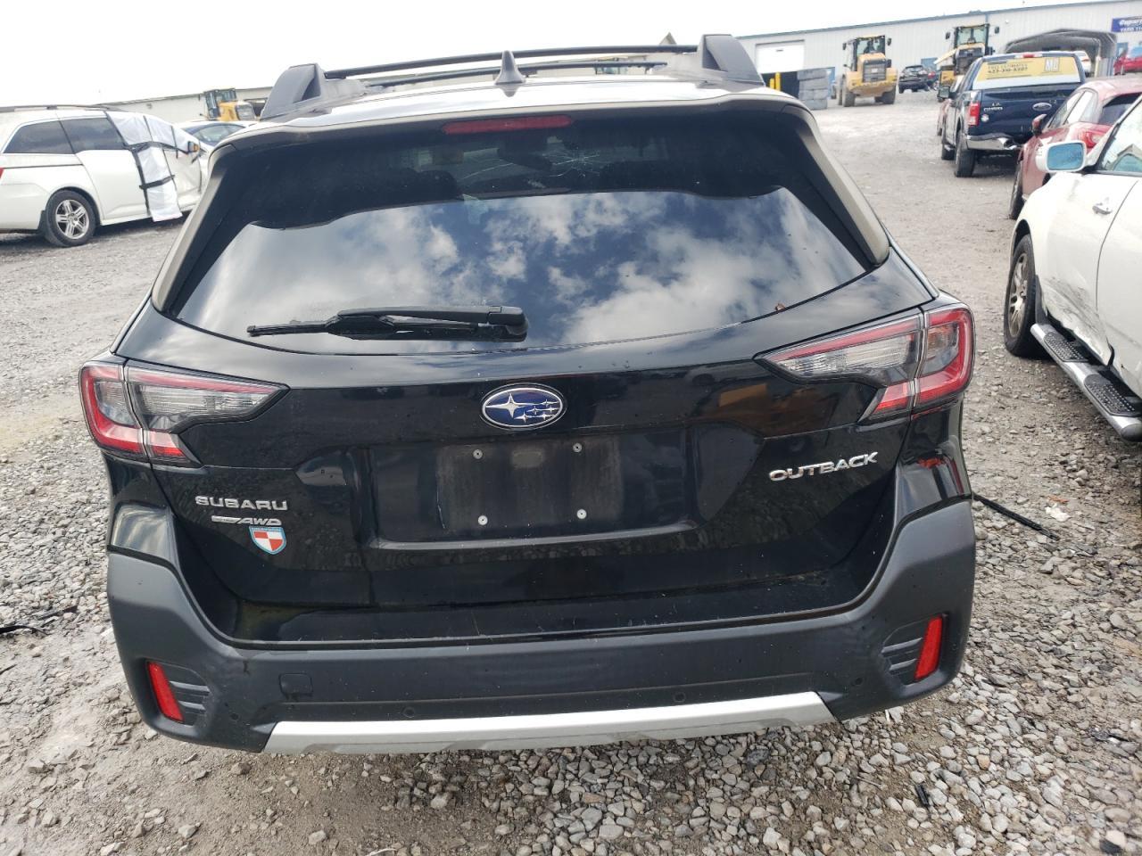 2022 SUBARU Outback