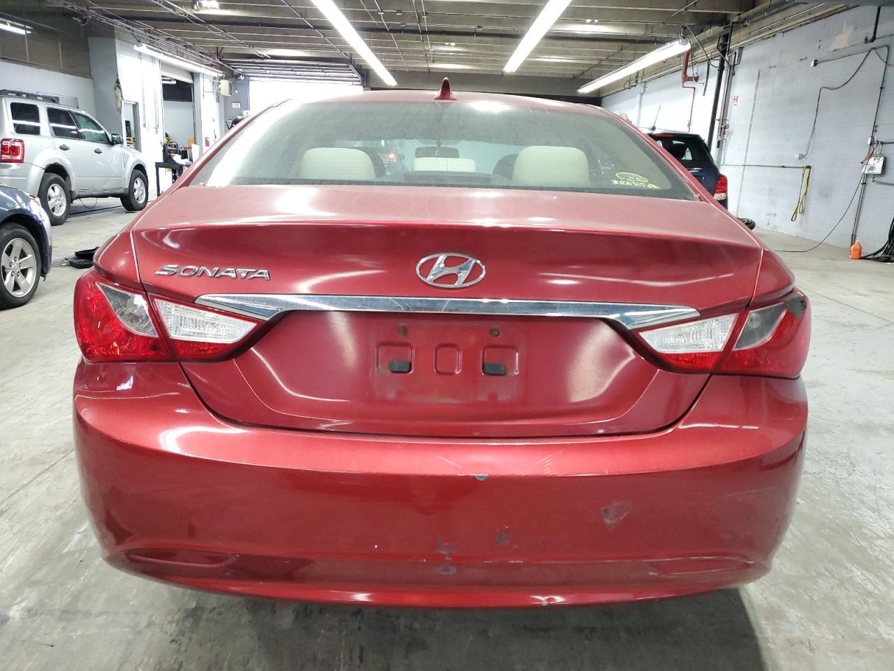 2011 HYUNDAI SONATA