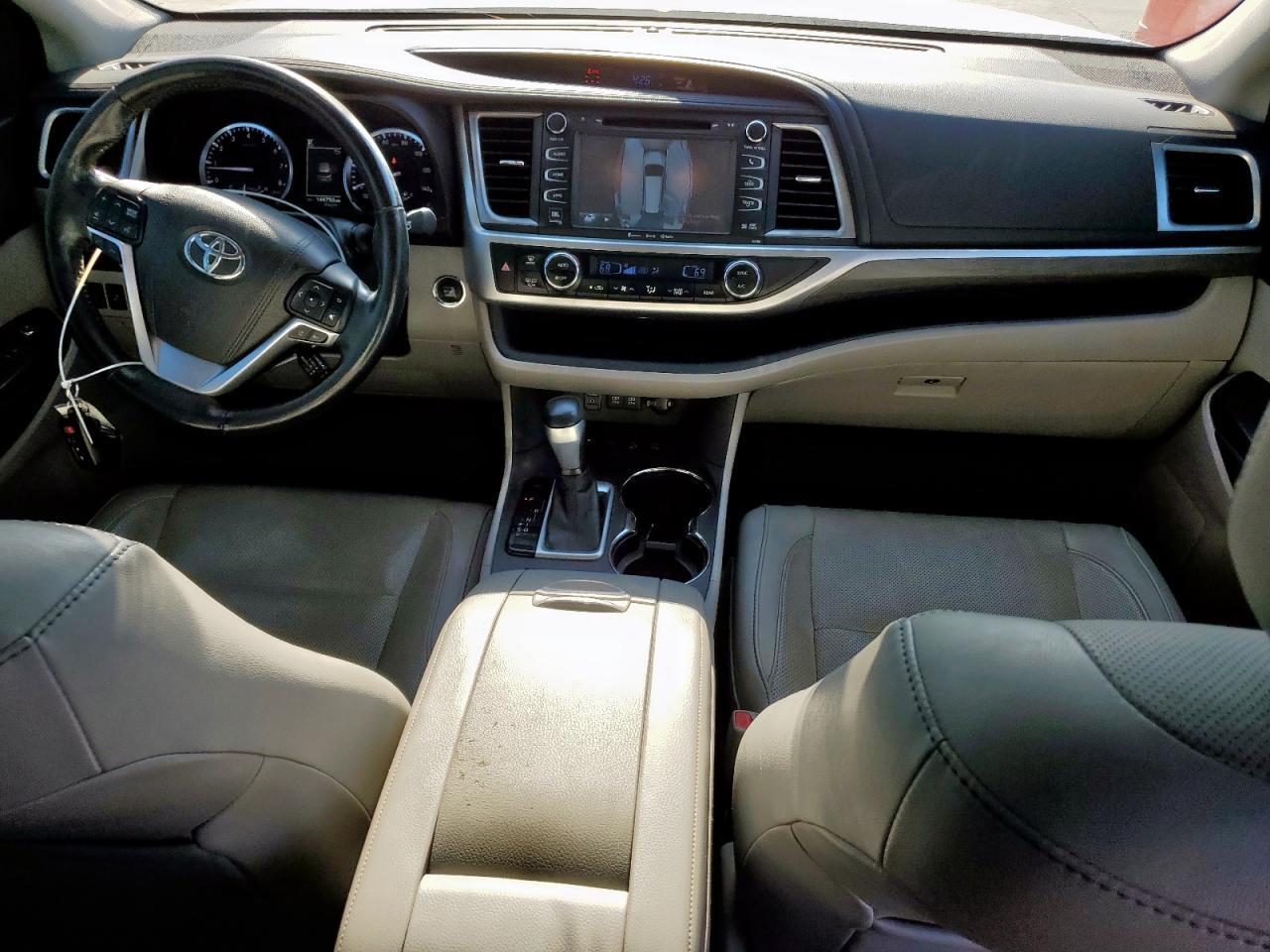 2017 TOYOTA HIGHLANDER
