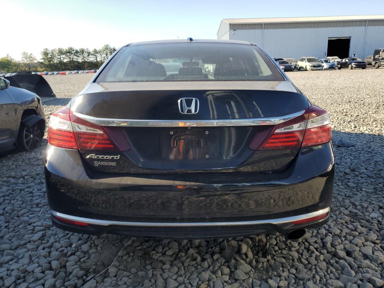 2017 HONDA ACCORD