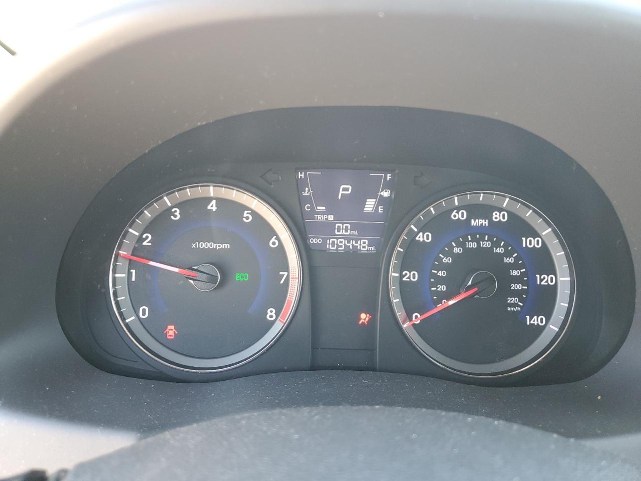 2012 HYUNDAI ACCENT