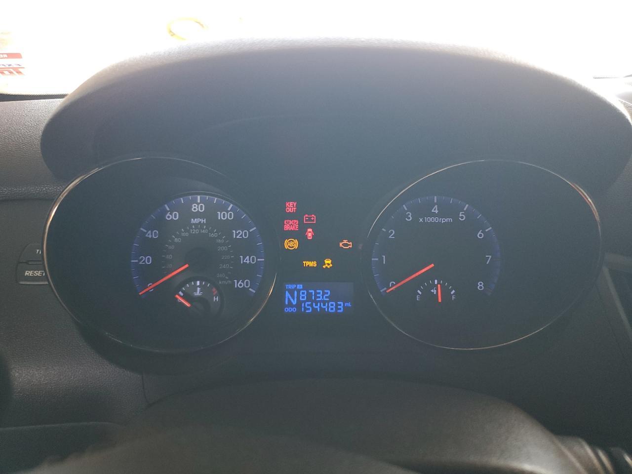 2012 HYUNDAI GENESIS