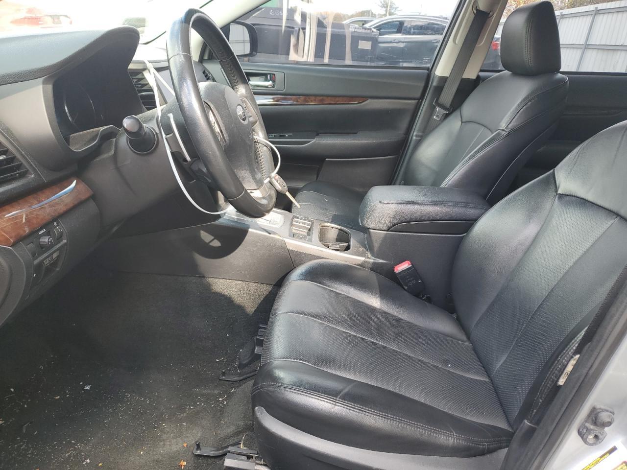 2013 SUBARU Legacy