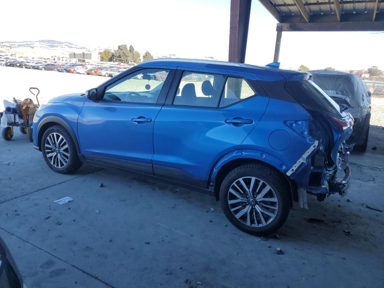 2021 NISSAN KICKS