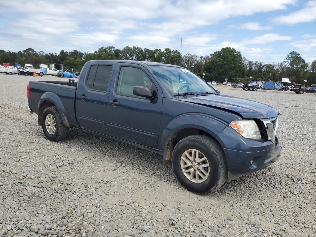 2015 NISSAN Frontier