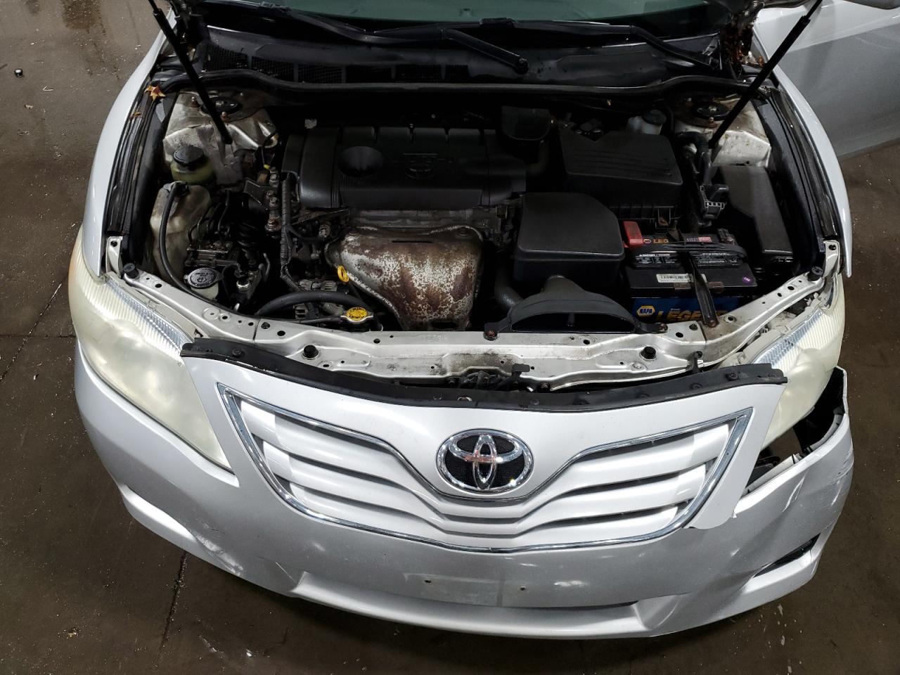 2011 TOYOTA CAMRY