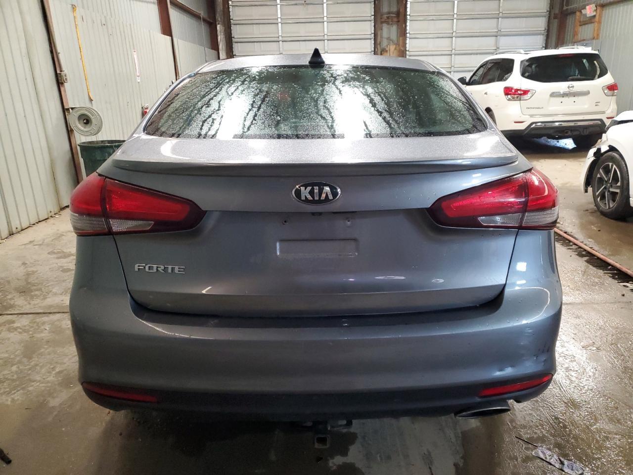 2017 KIA FORTE
