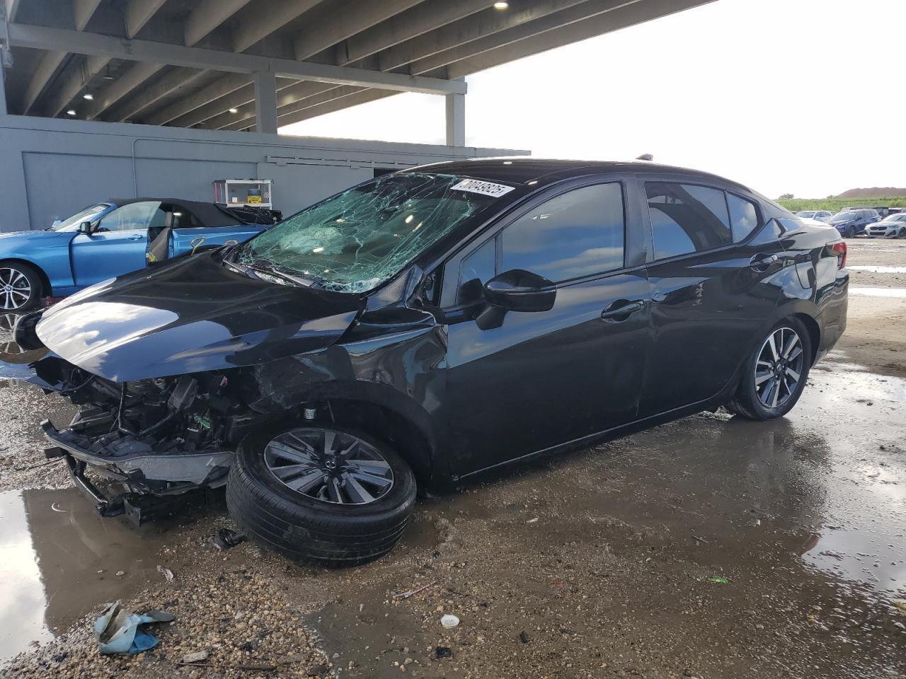 2021 NISSAN VERSA