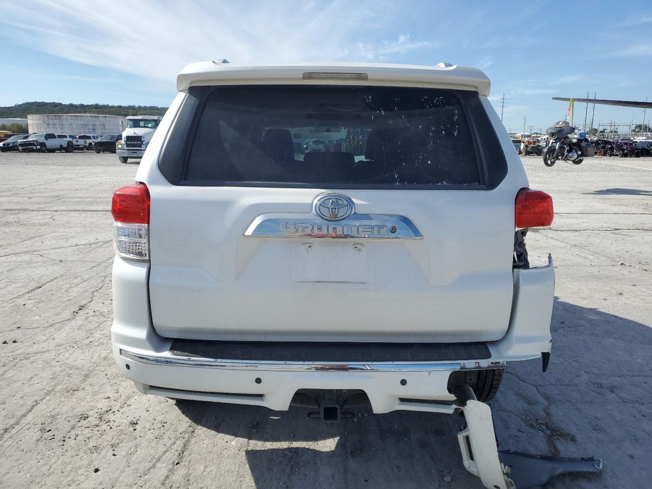 2011 TOYOTA 4Runner