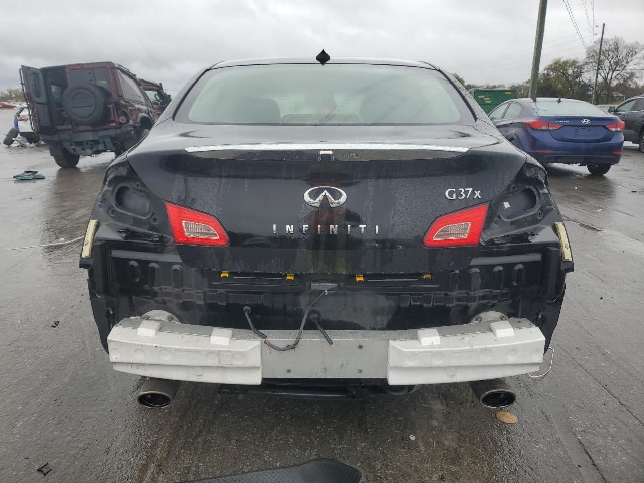 2012 INFINITI G37