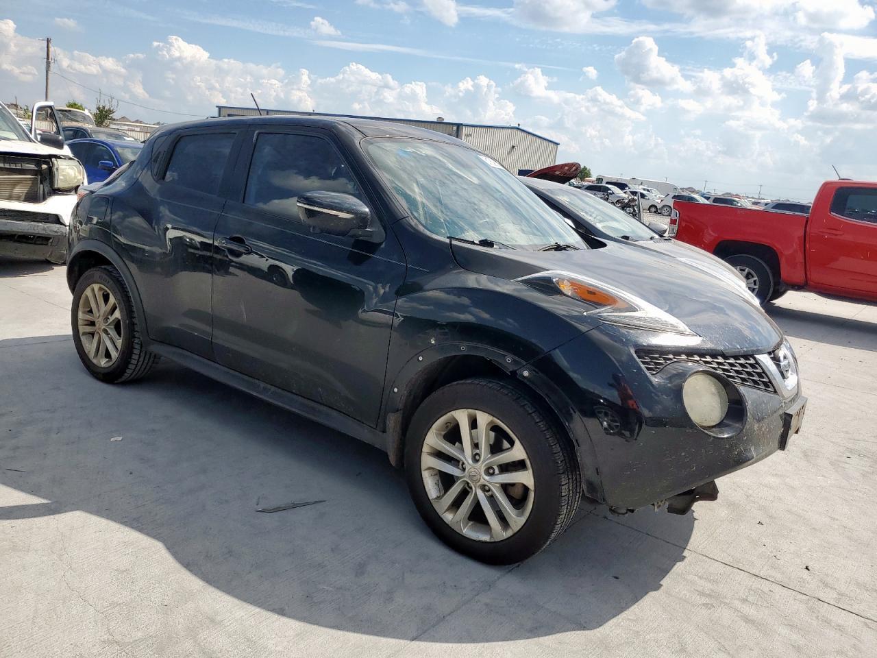 2015 NISSAN Juke