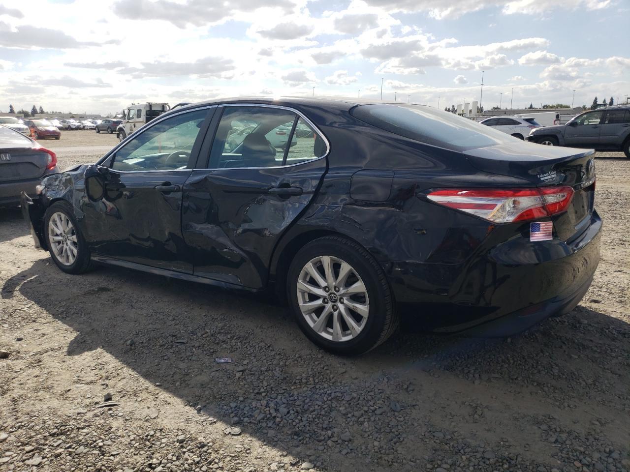 2018 TOYOTA CAMRY
