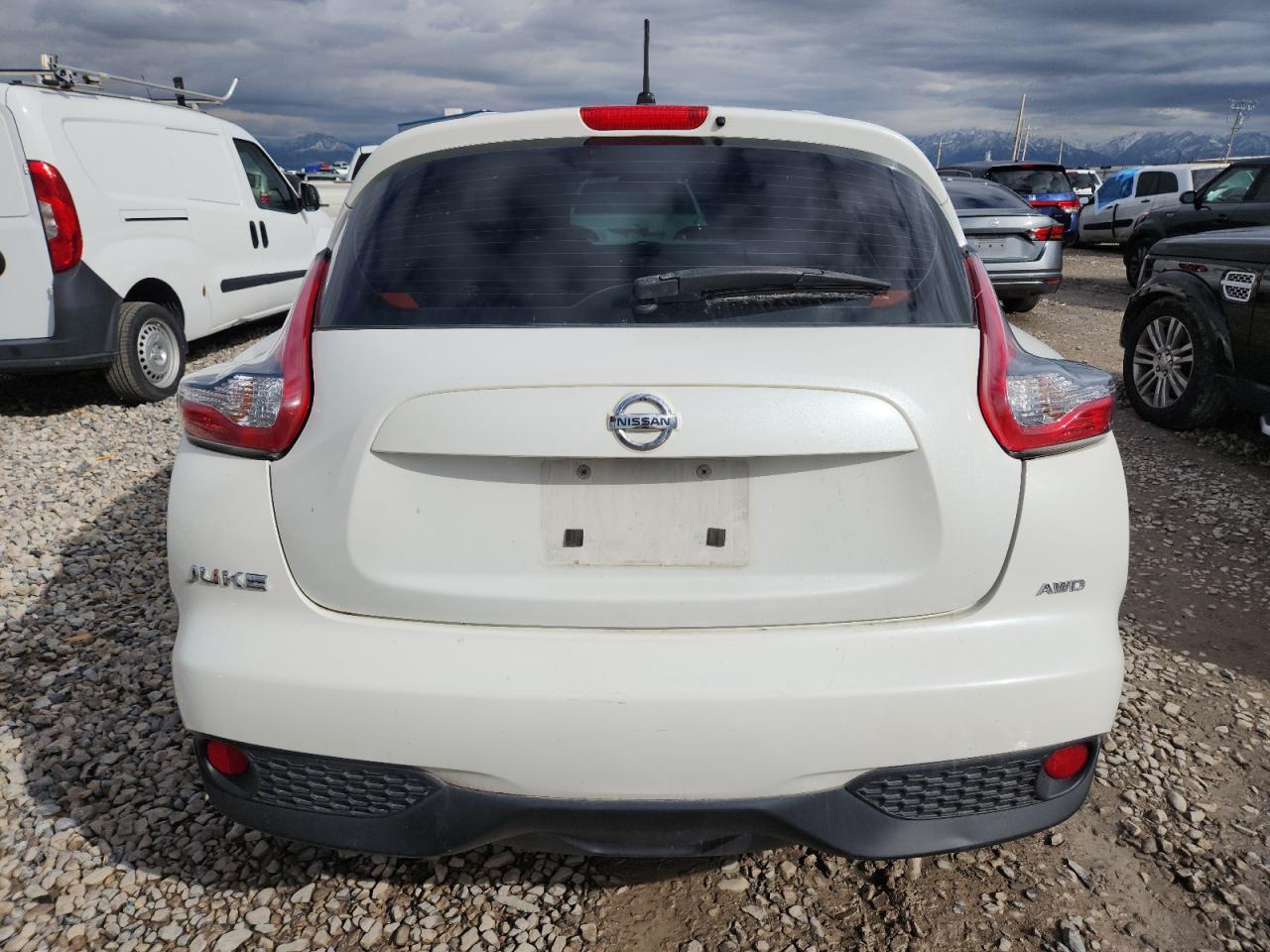 2015 NISSAN Juke