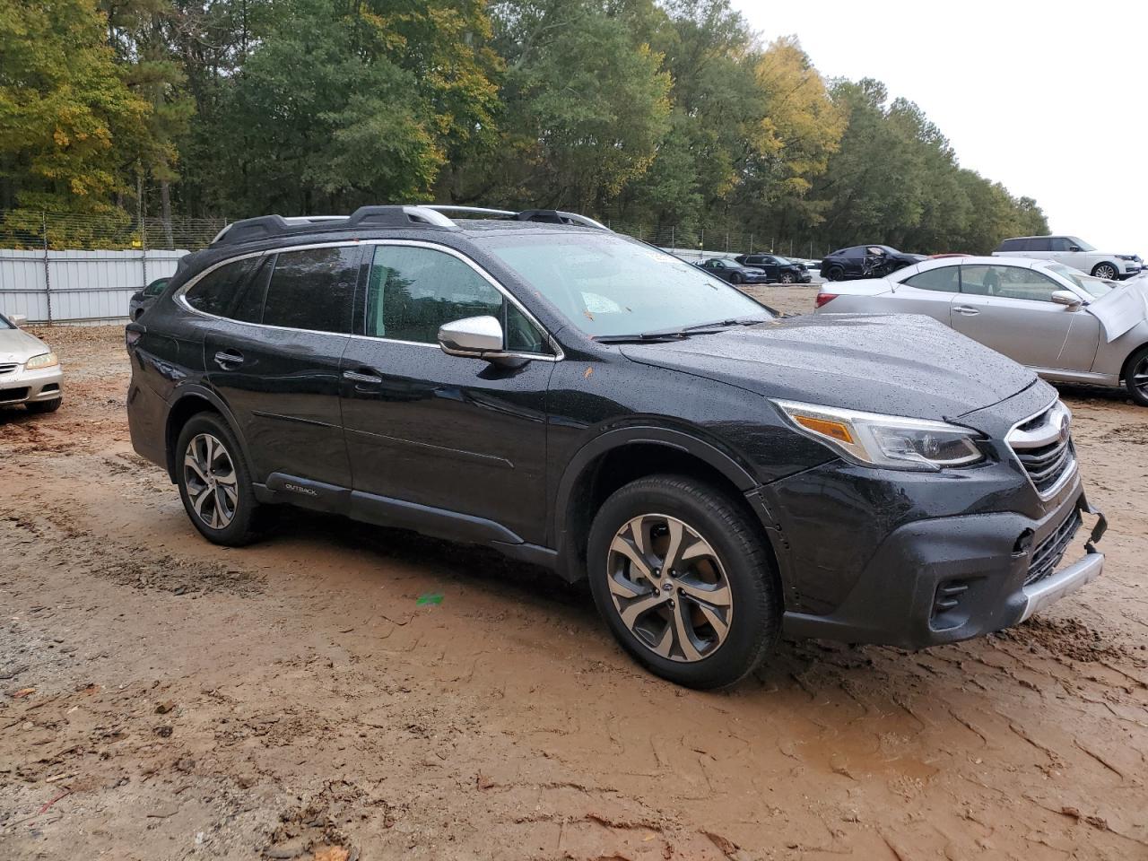 2021 SUBARU Outback