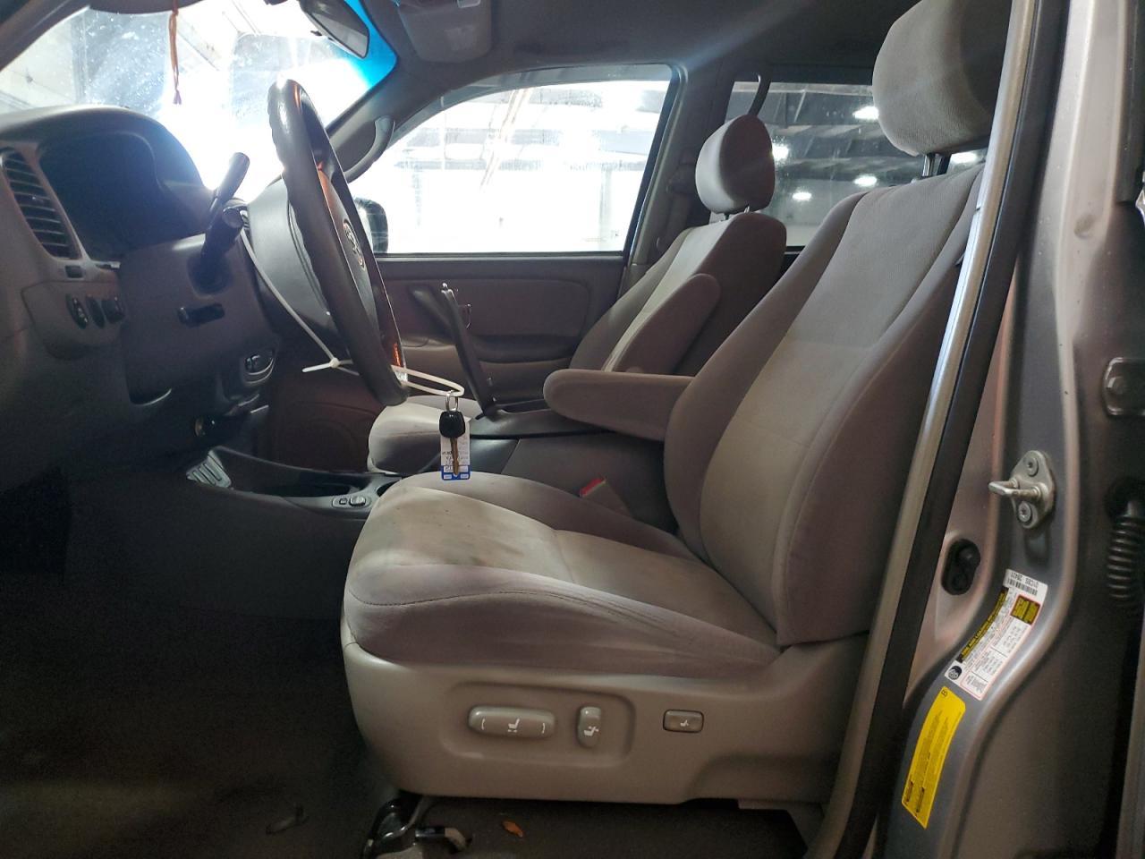 2007 TOYOTA Sequoia
