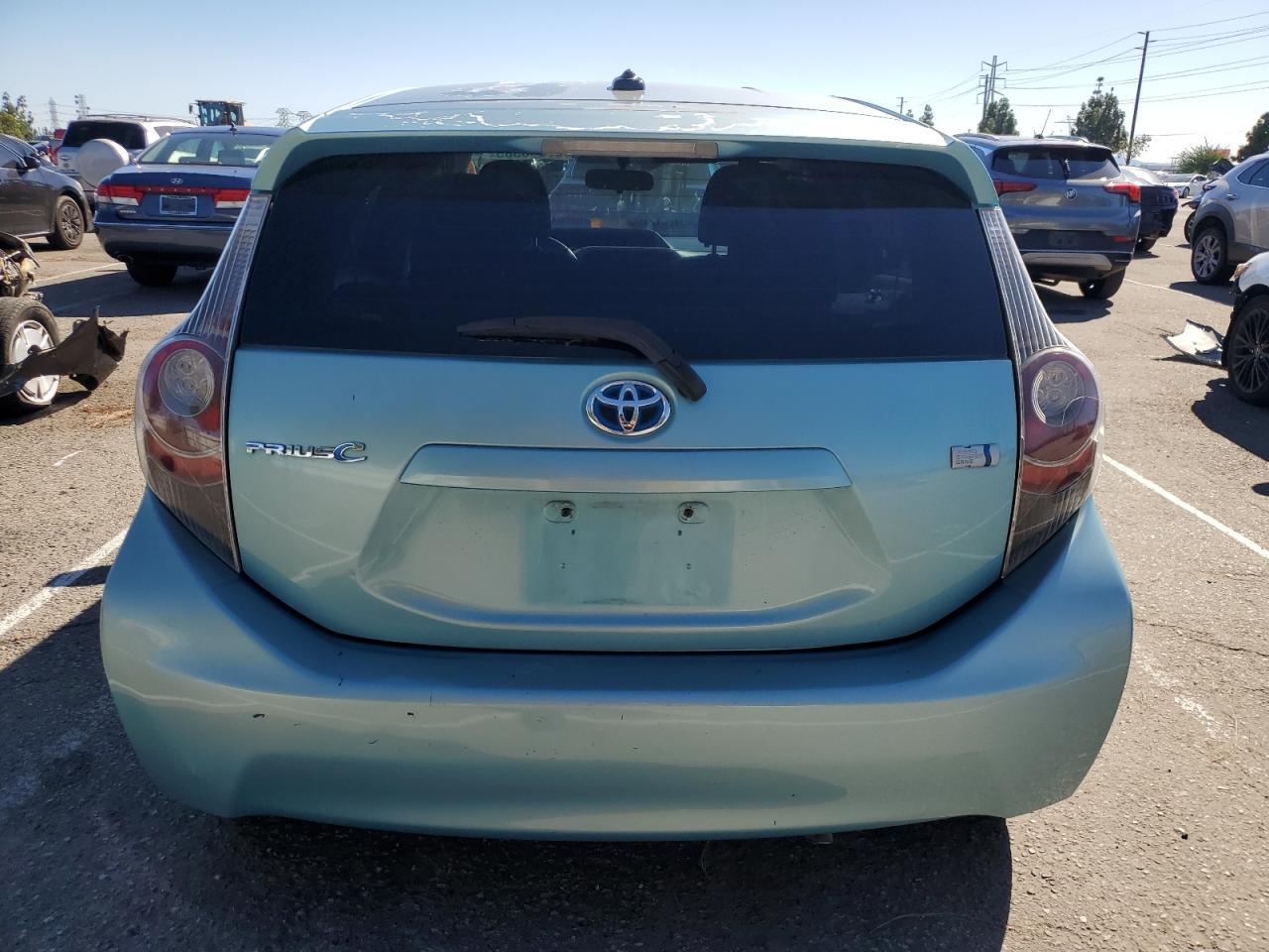 2012 TOYOTA Prius c
