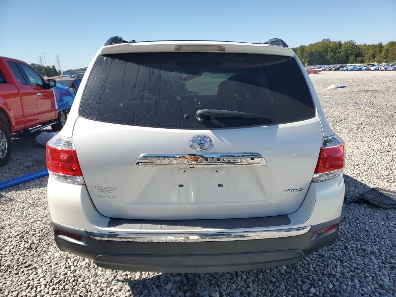 2013 TOYOTA HIGHLANDER
