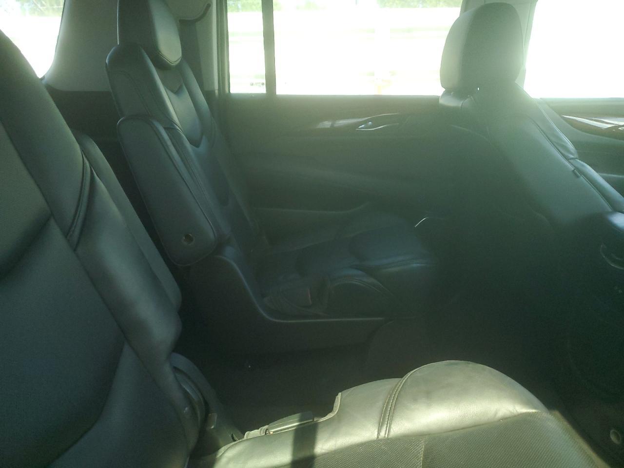 2016 CADILLAC ESCALADE