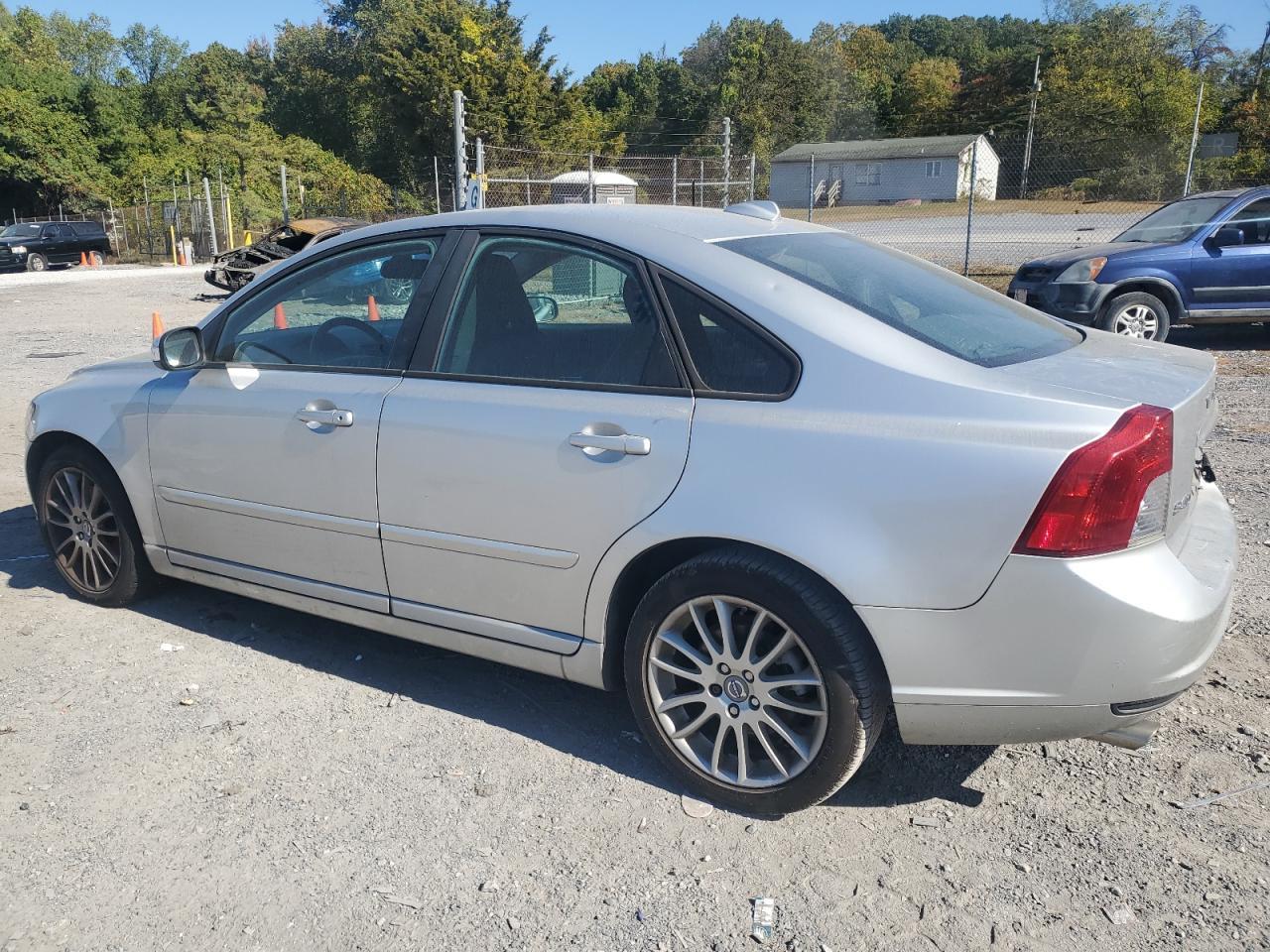 2011 VOLVO S40
