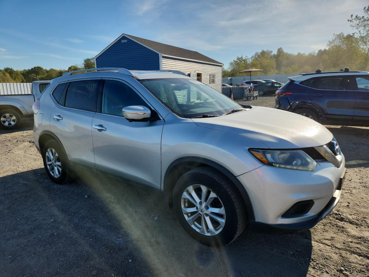 2015 NISSAN ROGUE