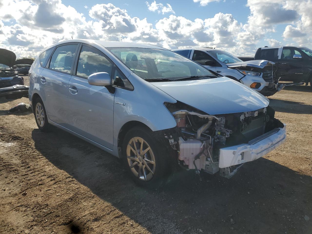 2015 TOYOTA PRIUS V