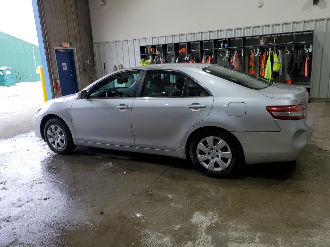 2010 TOYOTA CAMRY