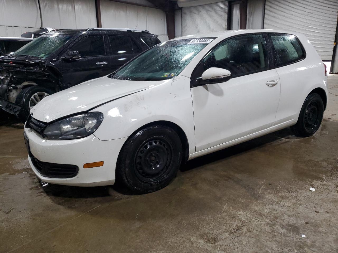 2011 VOLKSWAGEN GOLF