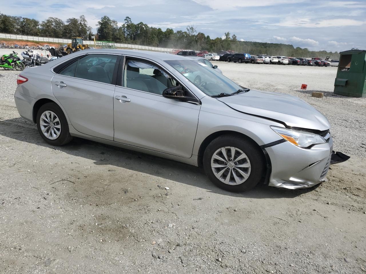 2016 TOYOTA CAMRY