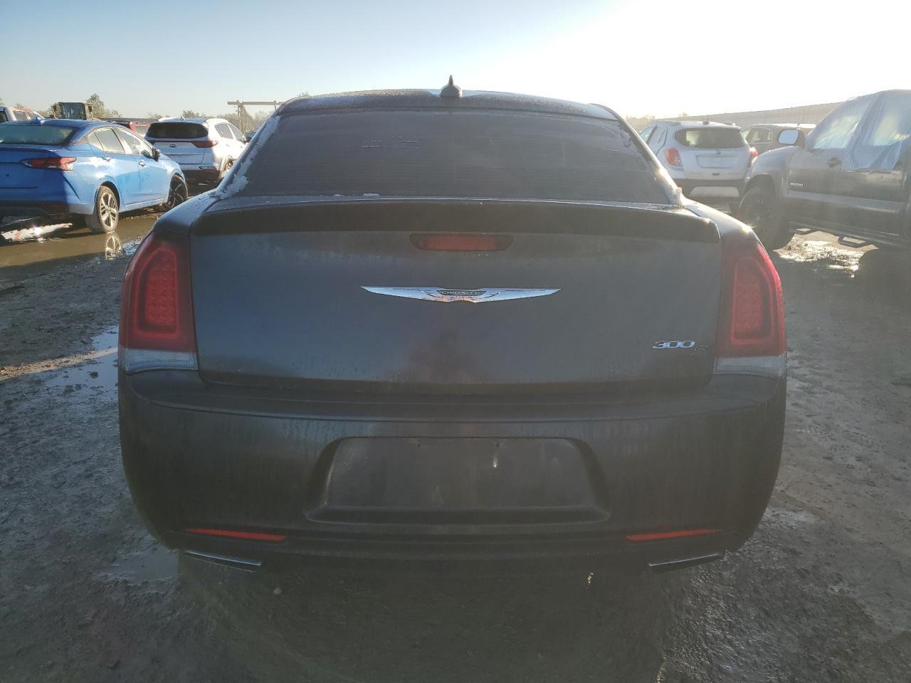 2018 CHRYSLER 300