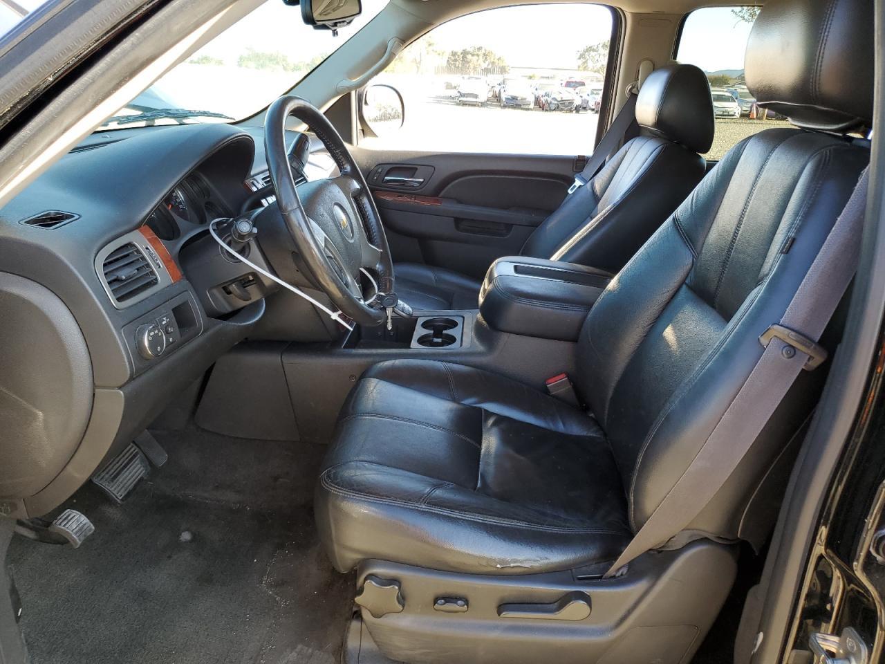 2012 CHEVROLET Suburban