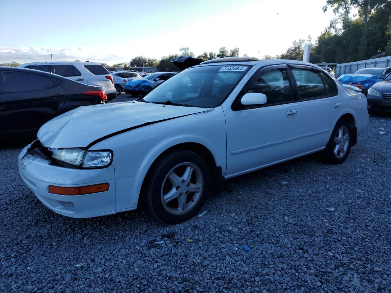 1997 NISSAN Maxima