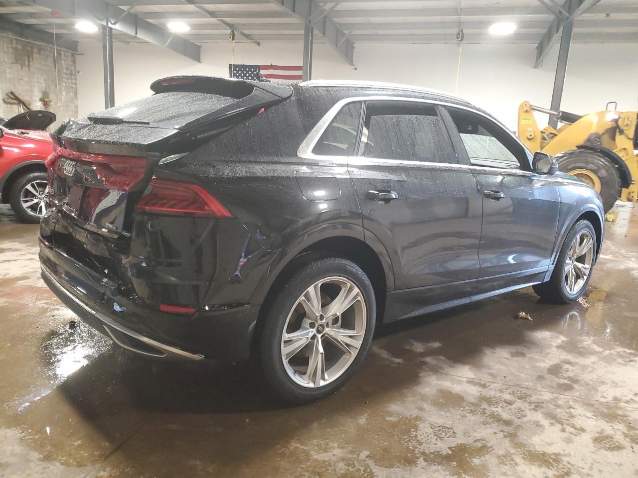 2023 AUDI Q8