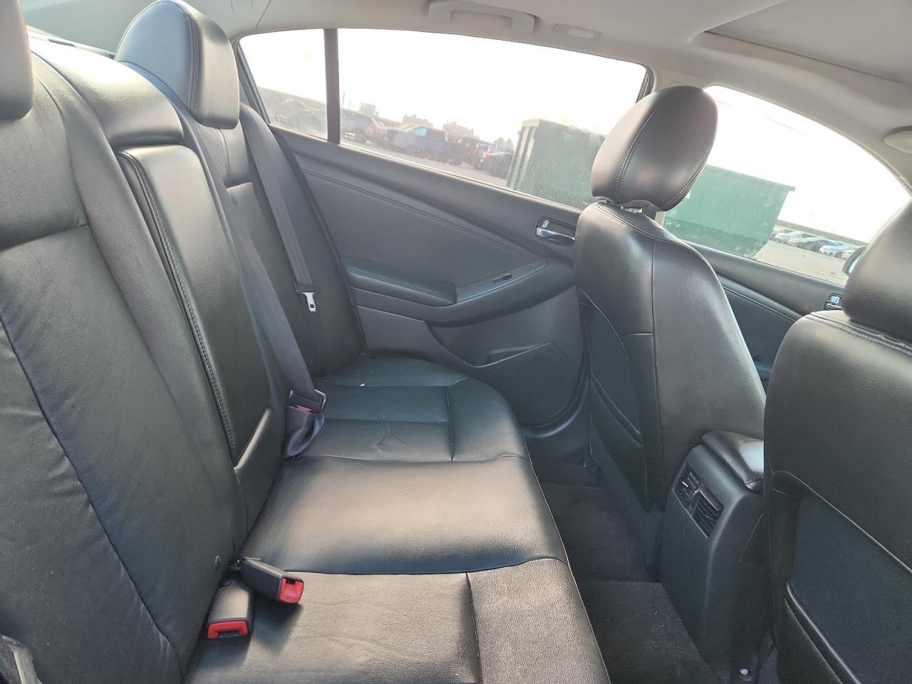 2011 NISSAN ALTIMA