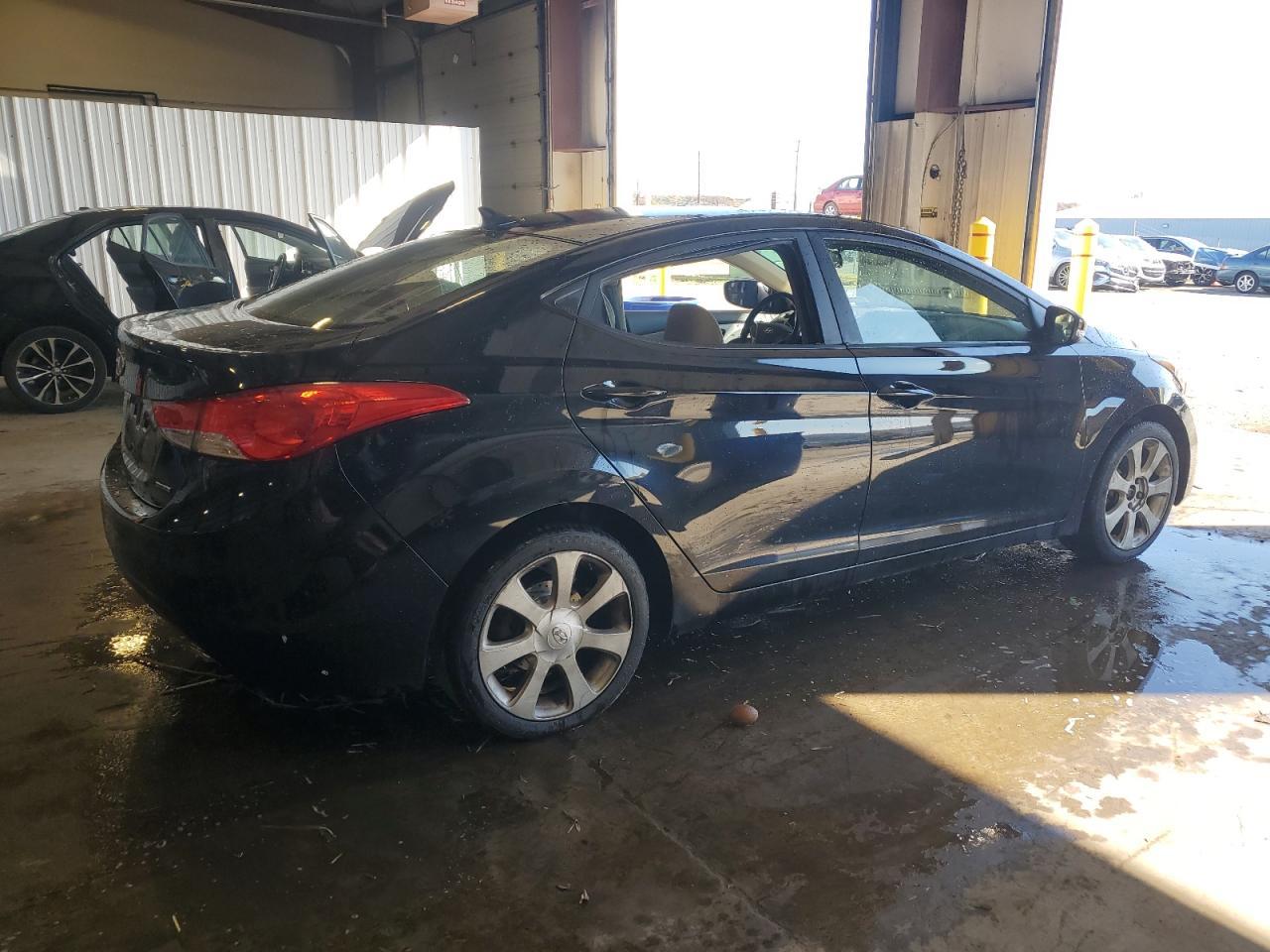2011 HYUNDAI ELANTRA