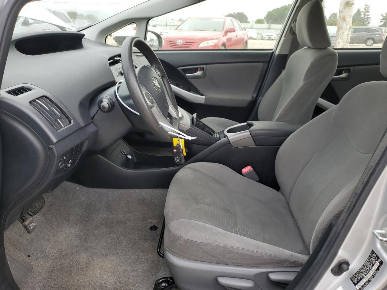 2013 TOYOTA PRIUS