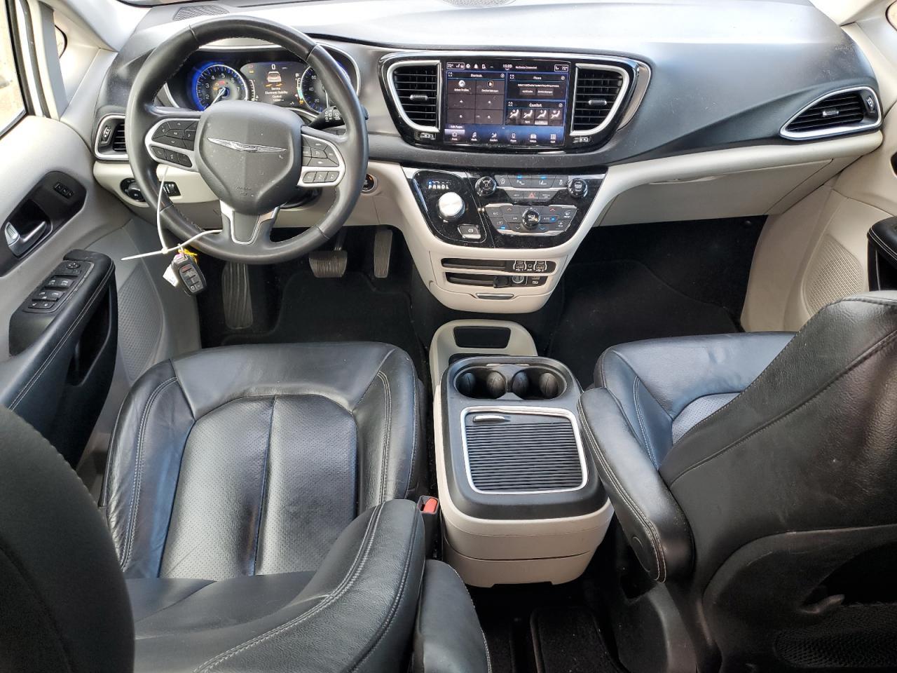 2022 CHRYSLER Pacifica