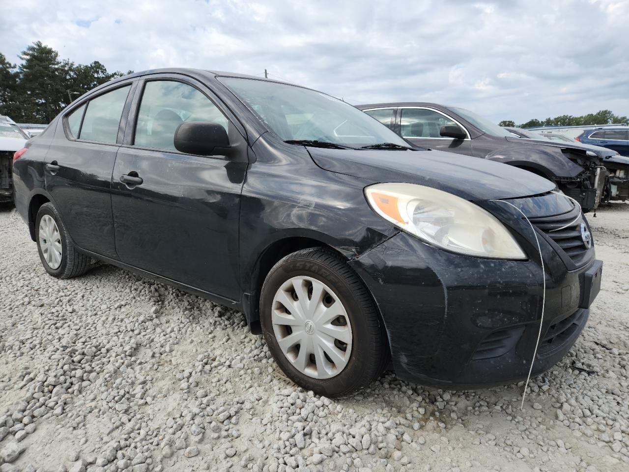 2014 NISSAN VERSA