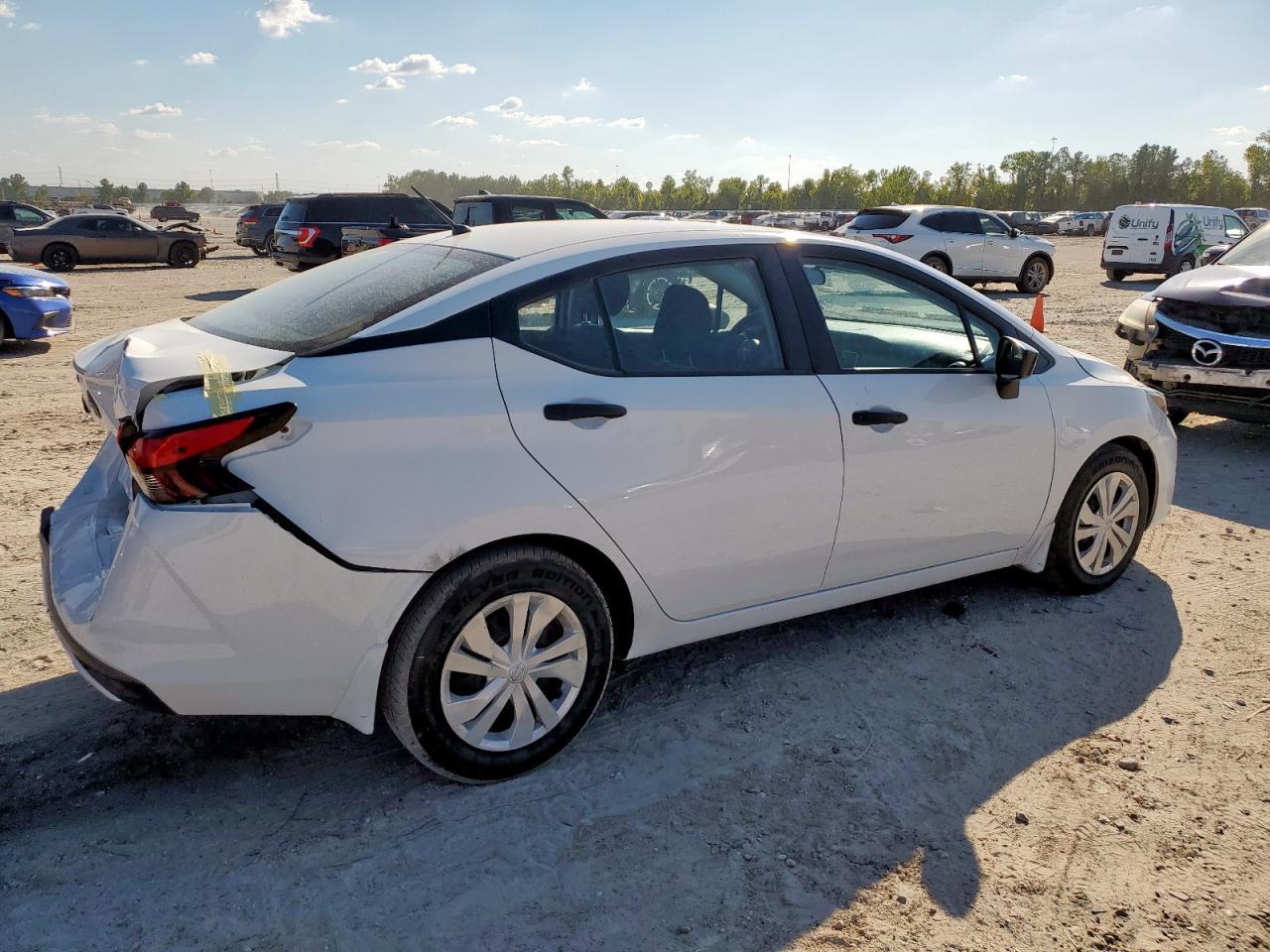 2024 NISSAN VERSA