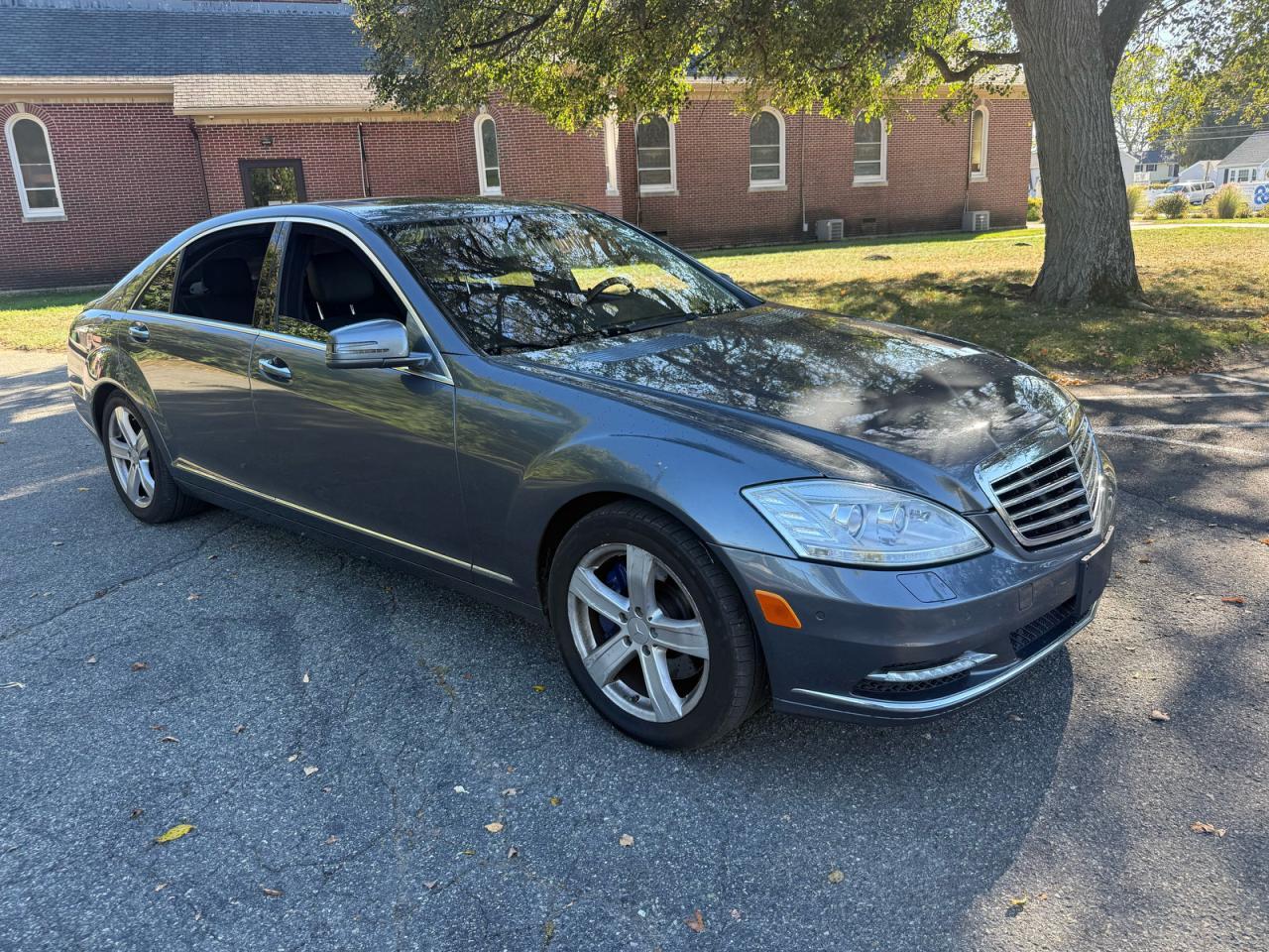 2011 MERCEDES-BENZ S-Class