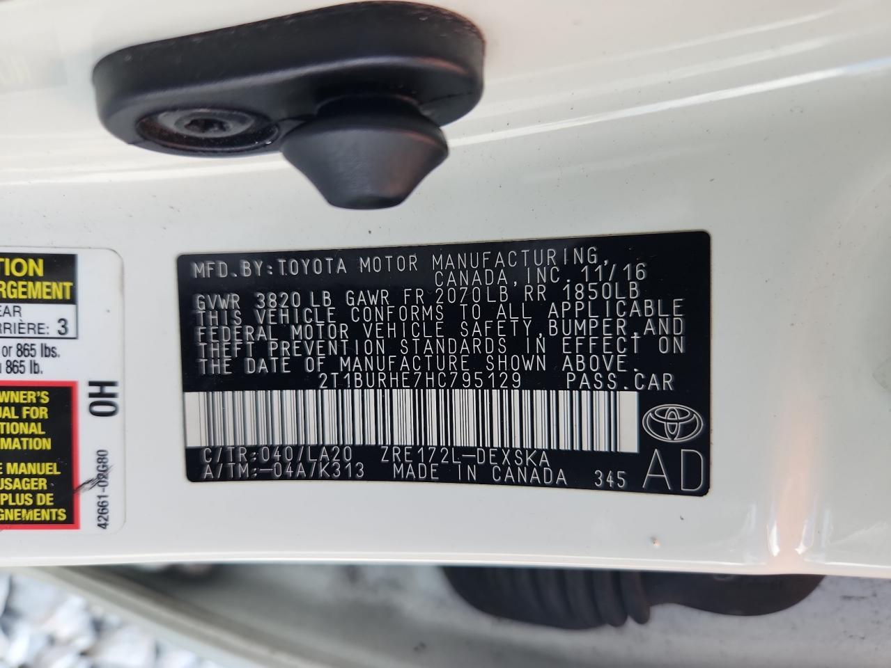 2017 TOYOTA COROLLA