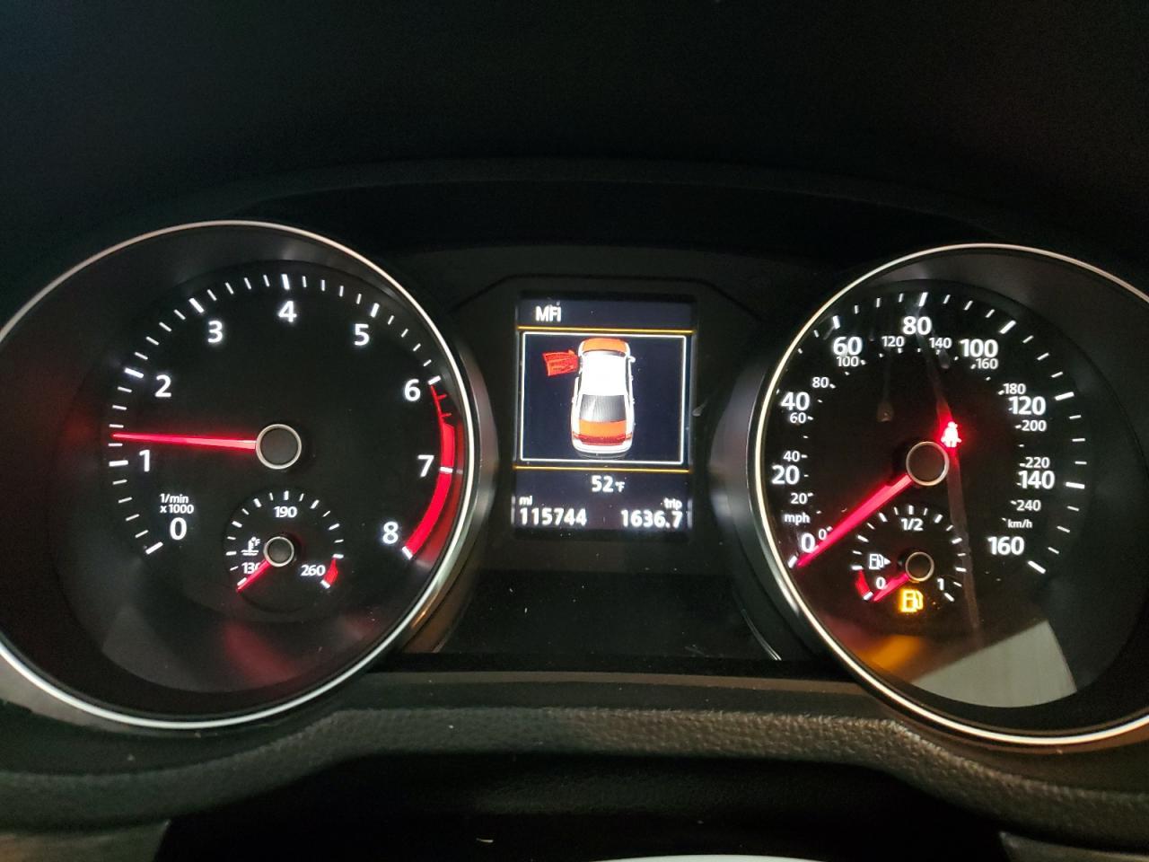 2017 VOLKSWAGEN Passat