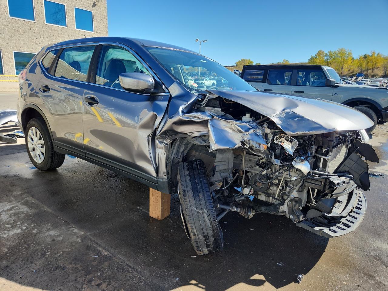 2016 NISSAN ROGUE