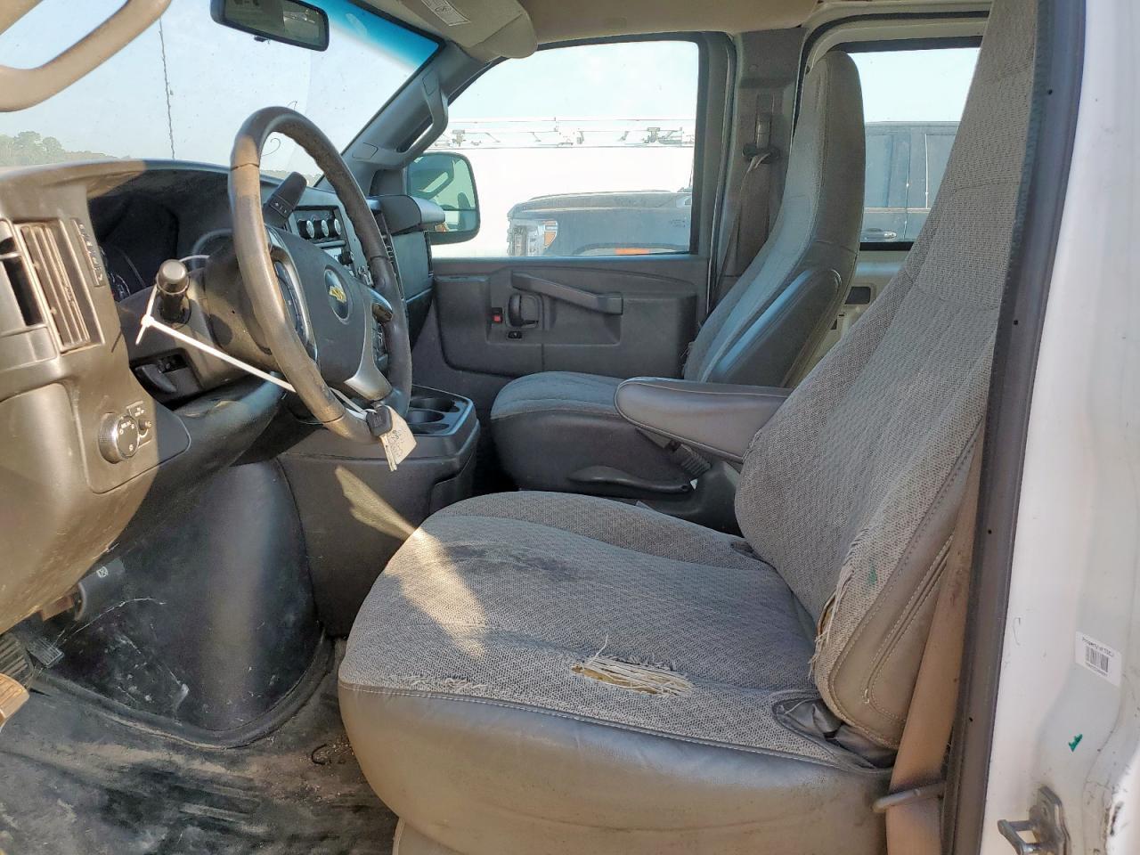 2018 CHEVROLET Express 3500