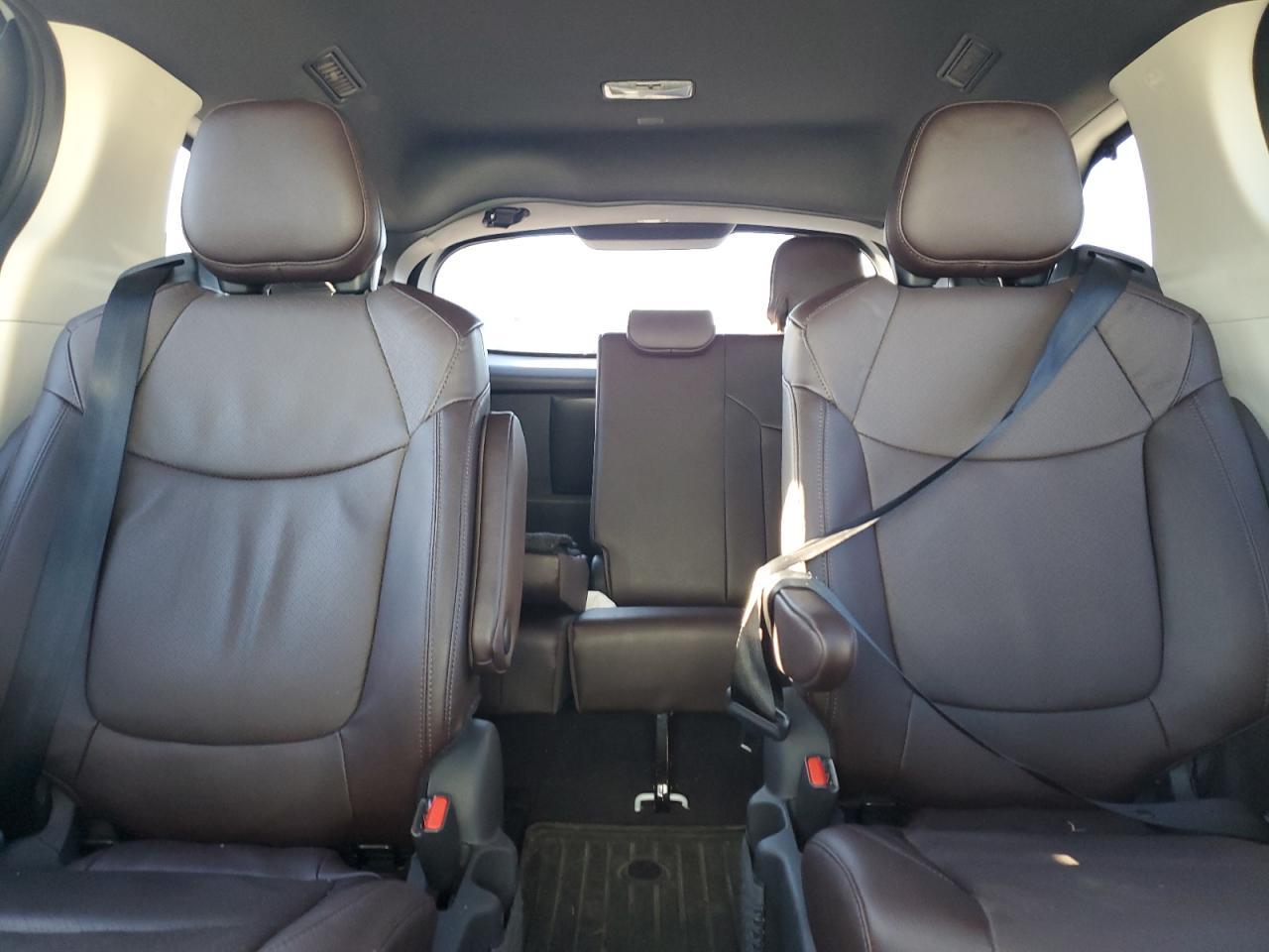 2024 TOYOTA SIENNA