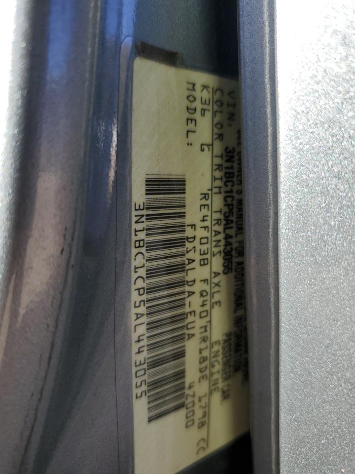 2010 NISSAN VERSA